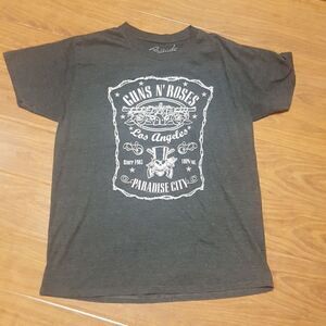 GUNS & ROSES T-Shirt - Size Large